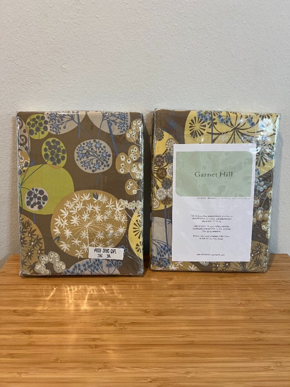 NEW Garnet Hill two Flat Sheets, Queen, 100% cotton, #18306 DRWD